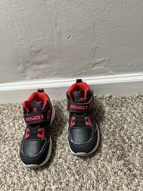 And1 Black and Red Kids' High-Top Sneakers